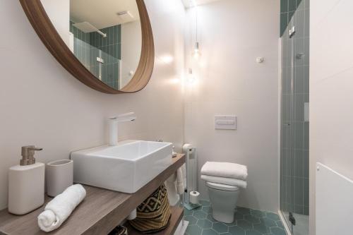 Stylish 2-Bed Apartment for 3 in Chamberí - image 8