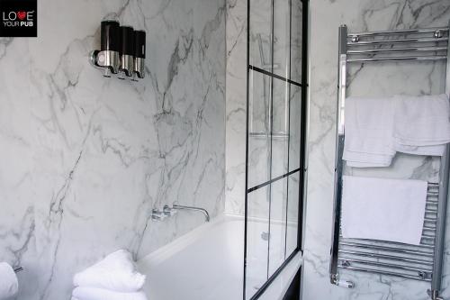 Double room, private bathroom