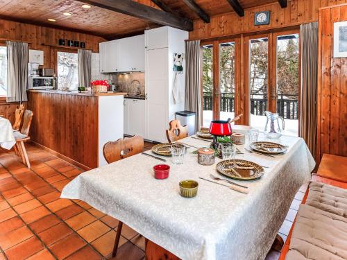 賽沃和度假屋 (Chalet Sven Heul by Interhome) in 嫩達茲