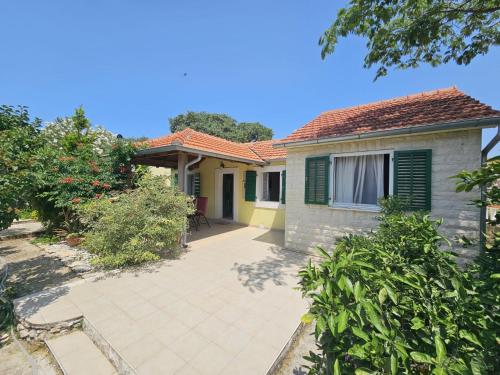 Holiday Home Camp Marko-3 by Interhome 2