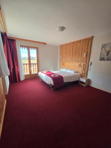 Logement chaleureux au pied des pistes de Lamoura Hotel de charme Sallongy