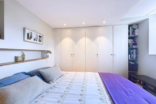 Elegant flat in the heart of the 7th - image 3