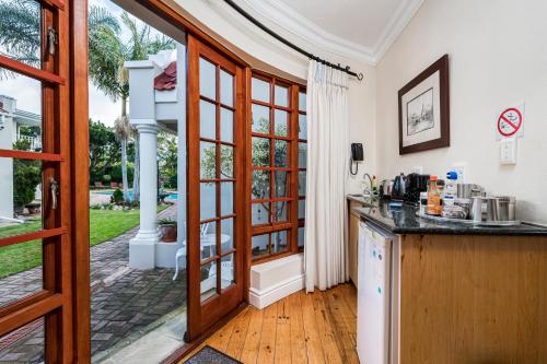 Millbury Guest House 4