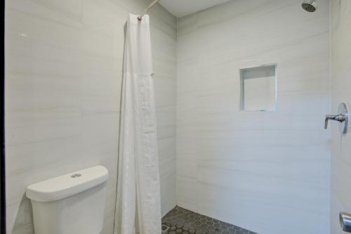 Texas Inn - image 23