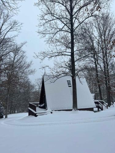 A-Frame Cabin #3 on Patoka Lake in Southern Indiana in Paoli, USA