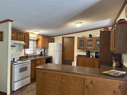 Family Style Home #18 on Patoka Lake in Southern Indiana in Salem, USA