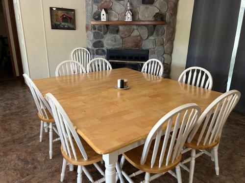 Family Style Home #18 on Patoka Lake in Southern Indiana in Salem, USA