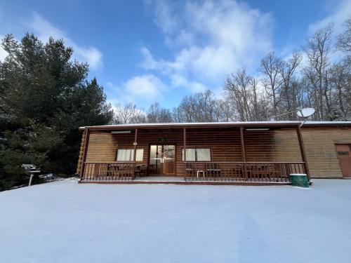 Adjoining Cabin #7B on Patoka Lake in Southern Indiana in Mitchell, USA