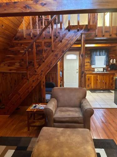 A-Frame Cabin #6 with Hot Tub on Patoka Lake in Southern Indiana in Seymour, USA
