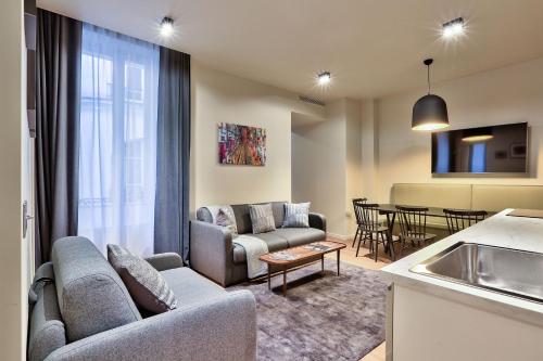 UrbanFlat 139 - Beautiful large Flat in Paris Saint-Germain