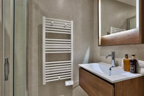 UrbanFlat 139 - Beautiful large Flat in Paris Saint-Germain - image 7