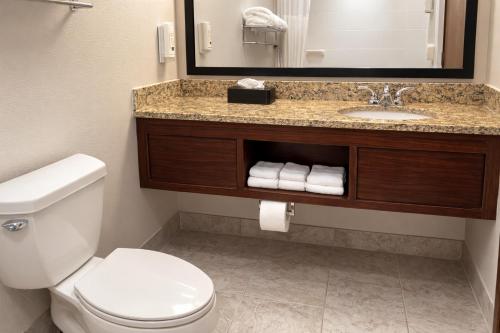 Comfort Inn Colby - image 41