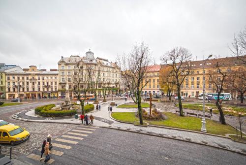 Two-Bedroom Apartment room in Apartments on Svobody Avenue- the center of Lviv