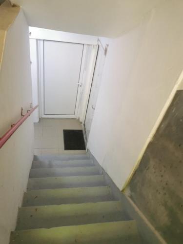 Suteren Aleksandar 3 - 50 m od bazena in Ribare