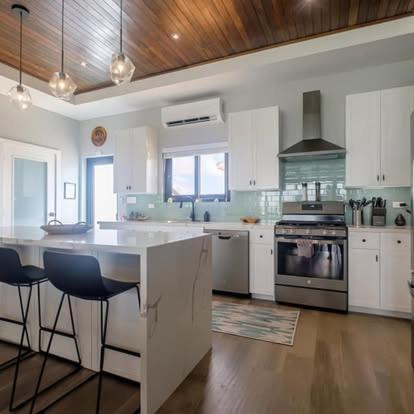 Casa Nex Ta Sea- Luxe Beachfront Escape in Ambergris Caye