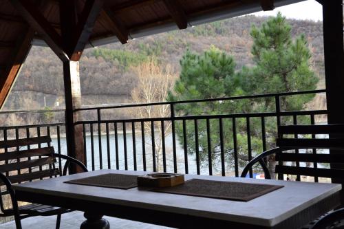 Bella apartmani Bovansko jezero in Poružnica