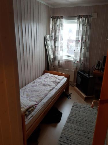 Hjem på Vadsøya (Hjem pa Vadsøya) in 瓦德瑟