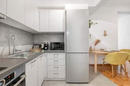 Urban Apartment in Athens city - image 7