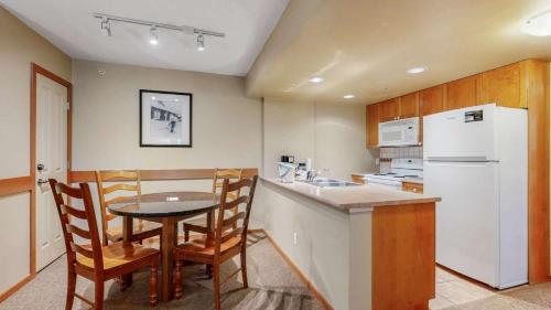 Whistler Peak Lodge in Whistler, Canada