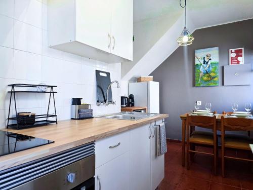 ห้องครัว, CASINHA DE BENAGIL - Beach & Sea View in เบนากิล