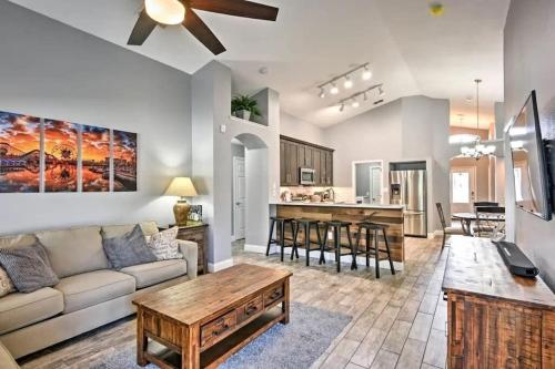 Mickeys Landing - Luxurious 4BR with 2 Master Suites, Privacy Fenced Pool & Hot Tub BBQ Game RM 2 miles to Disney! in Orlando, USA