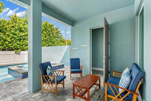 Sea Haven - Private Beach Home Near Orlando - Heated Pool & Spa in Indialantic (Florida)