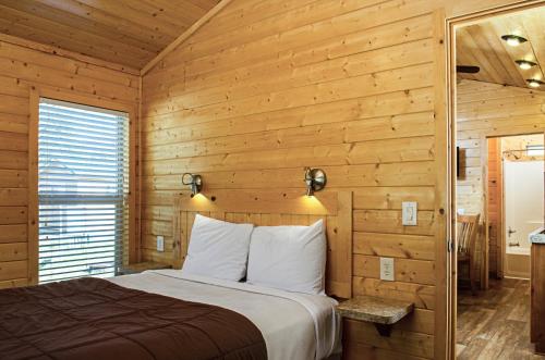 Yosemite Lakes Cabin & Cottages in Groveland (CA)