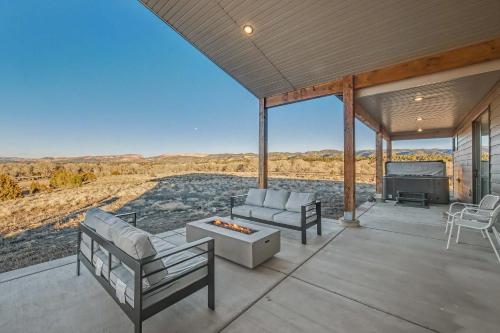 The Cliffs - Bryce Canyon-Zion- Hot Tub- Family Home Sleeps 10 - image 14