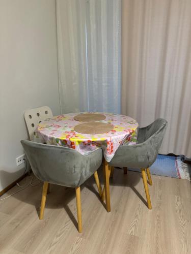 cozy apartment in Rastila in 拉斯提拉