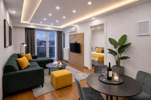 Extra Apartman Palata- City Center with Parking