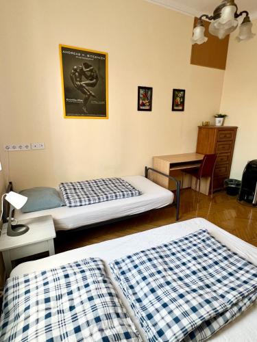 Bauhaus Astoria Hostel 4