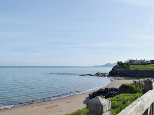 外部景觀, Willow Cottage in 卡迪簡