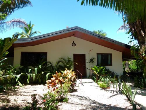 Hotelli välisilme, Primer Canto B&B - Near Ferry & Early Birdwatching Trails in Montana Grande