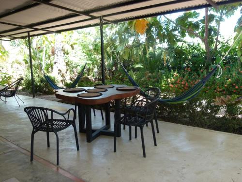 Rõdu/terrass, Primer Canto B&B - Near Ferry & Early Birdwatching Trails in Montana Grande