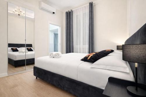 Black Lux 2BR Apartment in Milan close to Navigli