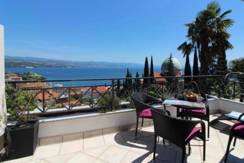 Apartments with parking space Opatija - 24419 - image 2