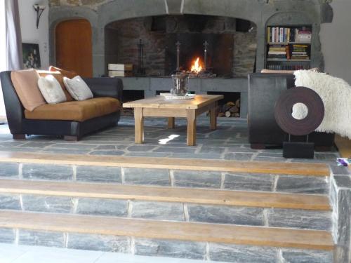 La Bâtisse chambres d'hôtes chambre d'hôte Chaudes-Aigues