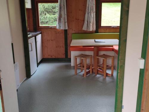 Chalet avec terrasse - 6 pers. - API-1-52-2043 in La Tour-d'Auvergne