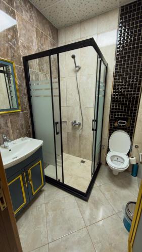 room detail thumbnail 2