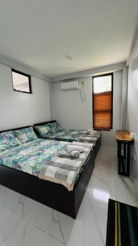 Belga Boarding House in Guimaras sala