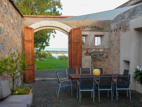 A szálláshely kívülről, Farmhouse With Reservoir Views Near Tarragona in Riudecanas