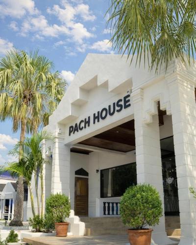 Quicky Stay Hotel Suphanburi in Suphan Buri