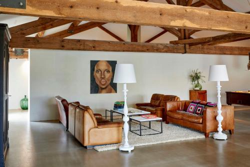 Pohled zvenku, Loft In Converted Wine Cellar In Occitania in Villedaigne