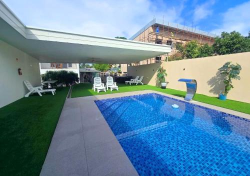 スイミングプール, アイランド アパートメンツ (Island Apartments  ) in スバ