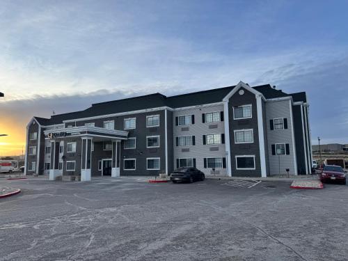 Quality Inn Carlin - 숙소 외관