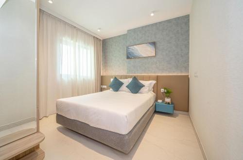 room detail thumbnail 0