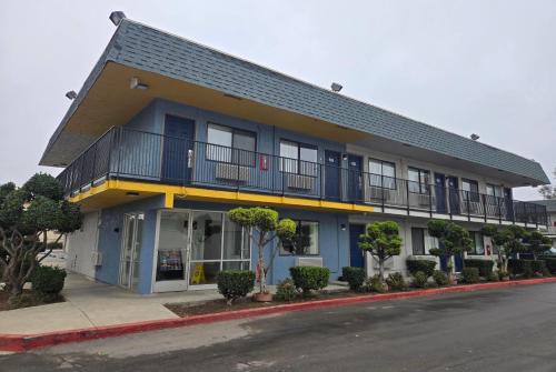 Foto - Super 8 by Wyndham Tracy