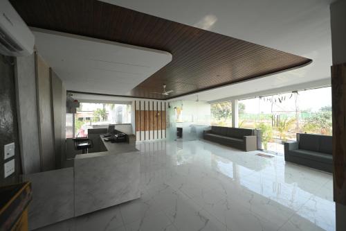 Előcsarnok, MM Resort and Hotel in Bhilai