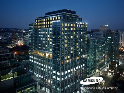 Sleek, Secure Gangnam Suite with EV - Walk to Subway, Biz, Clincs 21