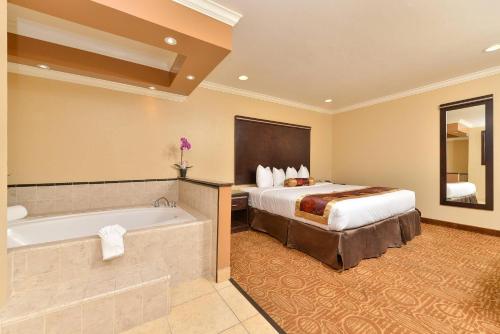 Rodeway Inn San Diego Mission Valley/SDSU - image 31